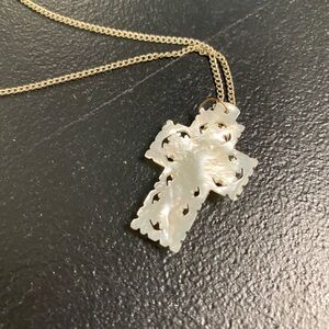 Cross necklace on a Silver chain